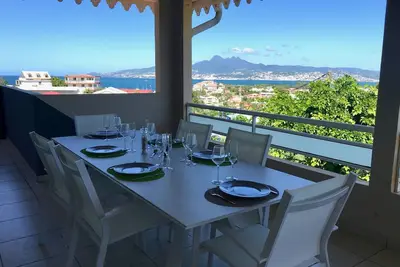 Appartement T3, haut standing, piscine, 4 pers, vue panoramique = Top Vacances
