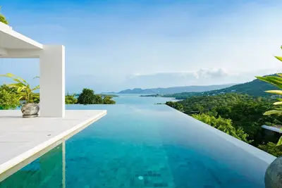 Image de Quatre chambres de luxe avec piscine privée et salle de sport