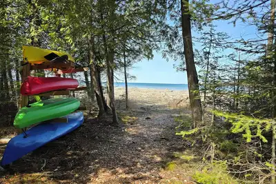 Image de Cream City Cottage - 3 kayaks et une grande baie Ă explorer!