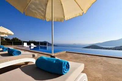 Superbe villa de 7 chambres pouvant accueillir jusqu'à 18 personnes