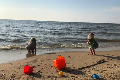 Image de Water View Cottage sur le lac Michigan (côté baie)