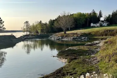 Image de Nouvelle Liste! ! Oceanfront Private Lagoon, Schoodic Acadia Nouvellement RÉNOVÉ