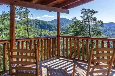 Image de Cabine de luxe avec bain à remous et vues incroyables