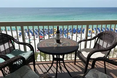 Image de Les meilleures vacances en bord de mer, vue sur l'océan, 8e étage