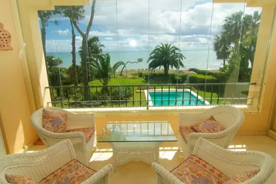 Image de New Golden Mile south facing first line beachfront penthouse