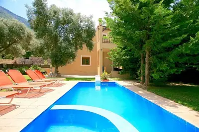 Uphoria Villa spacieuse nouvellement construite avec piscine privée