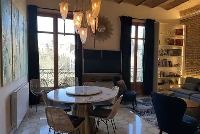 Image de The Avenue Stylish 2 Bedroom Apartment, surplombant l'exclusif Avenida Diagonal