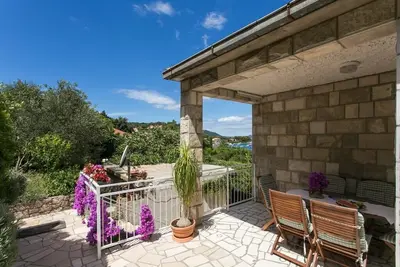 Image de Apartments Maria KoloÄŤep - Appartement 2 chambres avec terrasse et vue sur le jardin