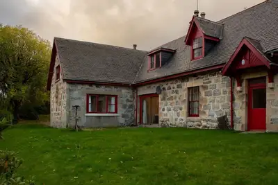 Image de Spacieux, chalet 4 chambres Highland animaux acceptés avec accès à la succession de 12 000 acres