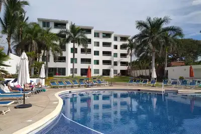 Image de Condo 2br / 2ba en bord de mer à Colibri!