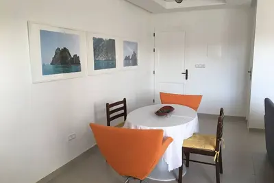 1 min de la plage confortable appartement rénové