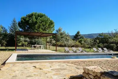 Image de Moustier de Menerbes 1 - Parfait campagne / village