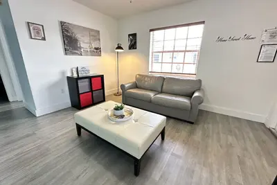 ❤️Home Sweet Home 2/1 À proximité des centres commerciaux et de l'aéroport