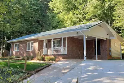 Image de Maison confortable et calme-Clayton, Géorgie