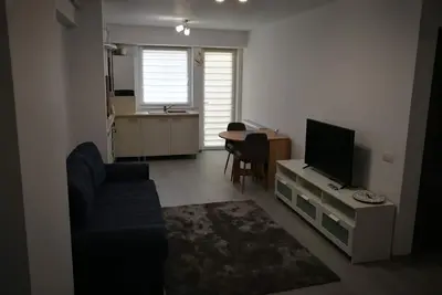 Image de L'appartement est placé dans un condominium situé dans un complexe résidentiel.
