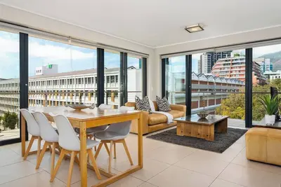 Image de Elegant and Enchanting @ The Rockwell Hotel | 2 Bed