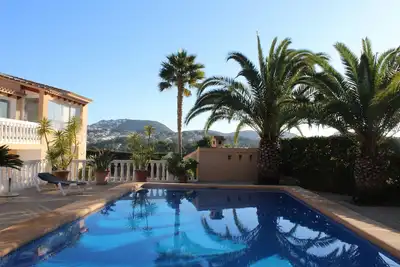 Image de Printemps sur la Costa Blanca : offre très attractive pour location prolongée!