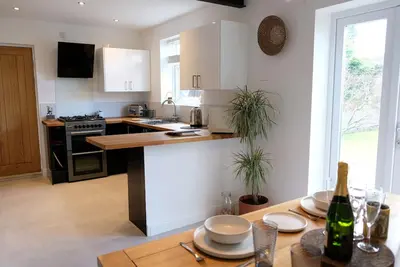 Image de York 2 chambres. Avec beau jardin. Parking gratuit. Courses de York.