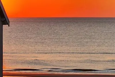 Image de L’îlot de la Baie, face à la mer, super studio 4pers, pkg privé, wifi, 2 étoiles