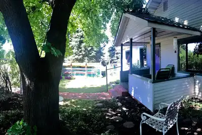 Image de Maison privée Su Casa nichée sous les montagnes de la Mission