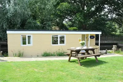 Image de 2 chambres à coucher à Stalham