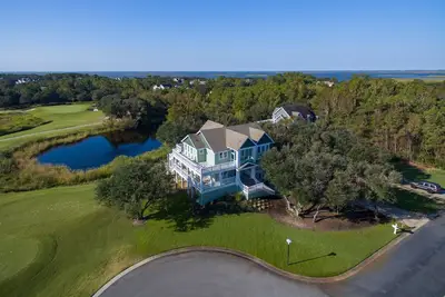 Image de Brown Dog by the Sea: maison 6 Br / 6 Ba à Corolla, pour 15 personnes