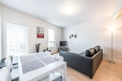 Image de Spacieux Urban King West 2 chambres avec parking