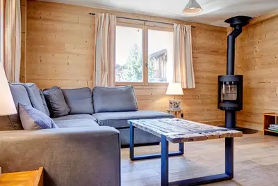 Image de Chalet 3 chambres rénové, centre Courchevel, idéal pour 6 personnes