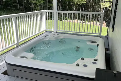 Image de Meilleur Emplacement! 3 miles à Killington Resort. Capacité d'accueil de 25 personnes avec bain à remous!