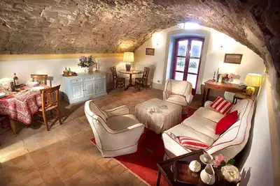Image de Maison romantique au milieu des vignes du Chianti au coeur de la Toscane.