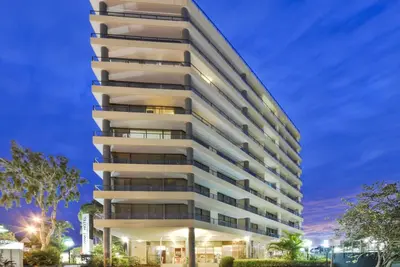 The Summit Apartments