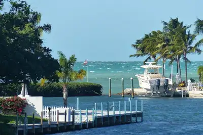 2 incroyables maisons au bord de l'eau - un prix bas!