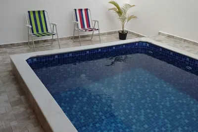 Image de Maison neuve avec piscine, barbecue, WiFi. . .