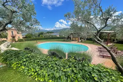 Image de Villa, chalet, studio de yoga + piscine dans une oasis de paix. Spoleto 10 minutes Rome 1 heure