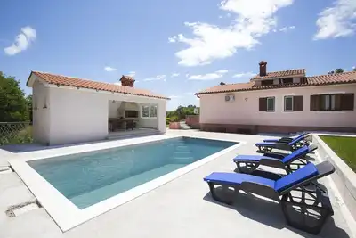 Image de Maison de vacances Laura, calme, conviviale et familiale.