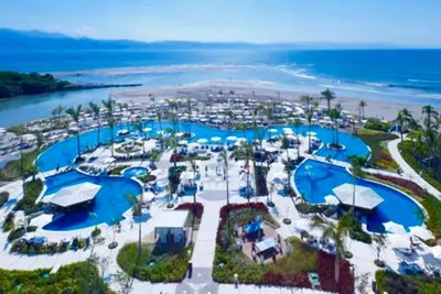 Image de Grand Luxxe Nuevo Vallarta, Nayarit, Mexique Semaine de Noël et semaine du Nouvel An