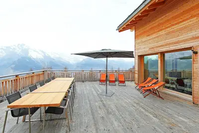 Image de Agréable appartement dans une maison de vacances avec Wifi, Tv, terrasse et parking