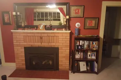 Image de Bungalow près du centre ville!