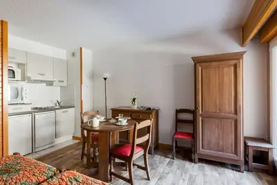 Image de T1 bis 2* avec balcon et casier à ski pour 4 personnes
