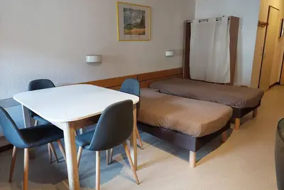 Image de Charmant studio avec balcon et parking, centre et thermes à 500m