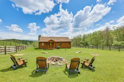 Image de Nouveau-Doe Hill Cabin w / Firepit 11mi to Trout Fishing