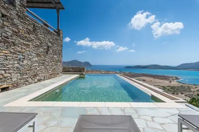 Image de Villa Despotiko avec une vue imprenable - 6 chambres - piscine privée