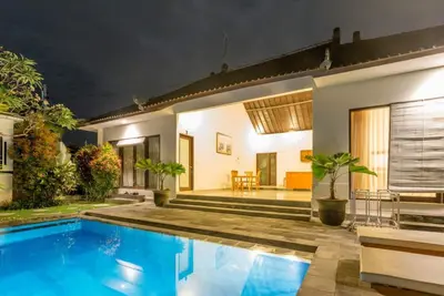 Image de Villa de trois chambres à Canggu, 10 minutes à pied de la plage