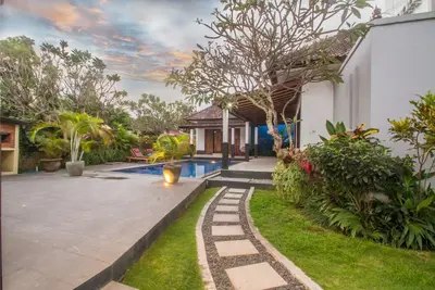 Image de Nouvelle villa de 3 chambres à coucher, bien situé à Canggu