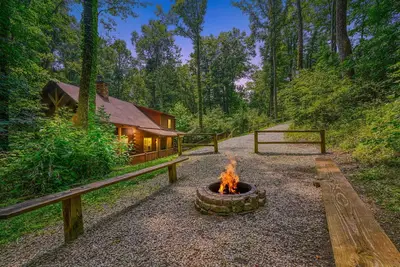 Image de Spectaculaire lodge de 5 chambres à seulement 1, 5 km de la grotte du vieil homme!
