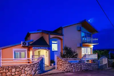 Belle maison de vacances à Maslenica près de la plage