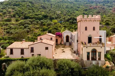 Villa Palamara, historic 18th century residence with swimming pool.