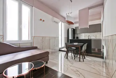 Image de Le Finest -at Spanish Steps-