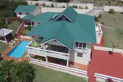 Image de Maison familiale spacieuse et récemment rénovée