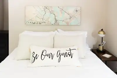 Image de L'emplacement est tout! Près de partout où vous voulez être!